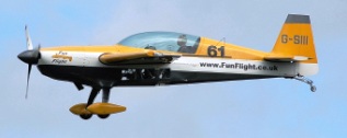 Extra 300 - Aerobatic flight experiences and gift vouchers